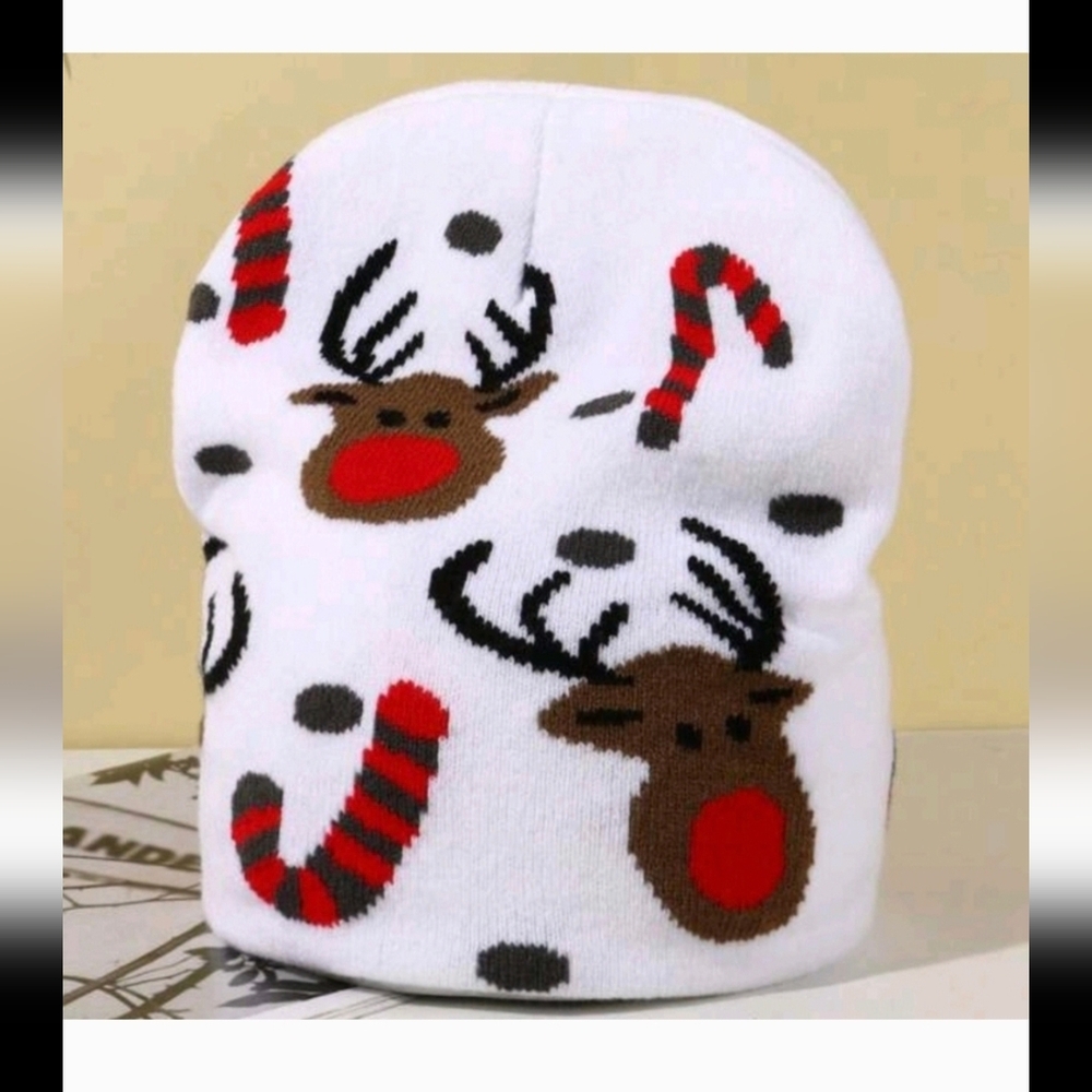 * Women Christmas Print Beanie Hat (A) NWOT